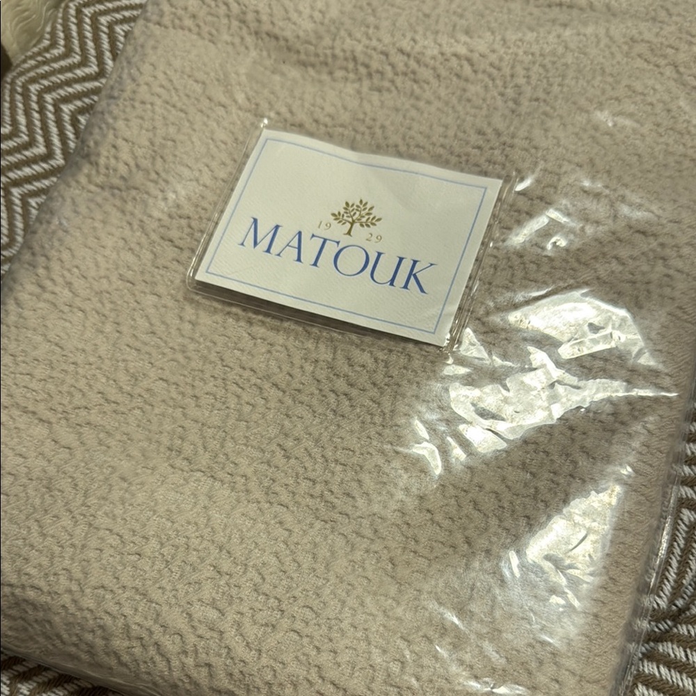 Matouk Cream Euro Sham 27 x 27 knife Edge